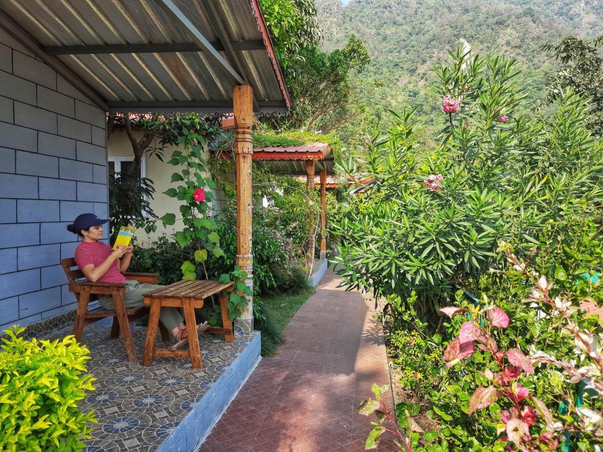 เนียร์ คงคา รีสอร์ต Hotel ริชิเคช ภายนอก รูปภาพ